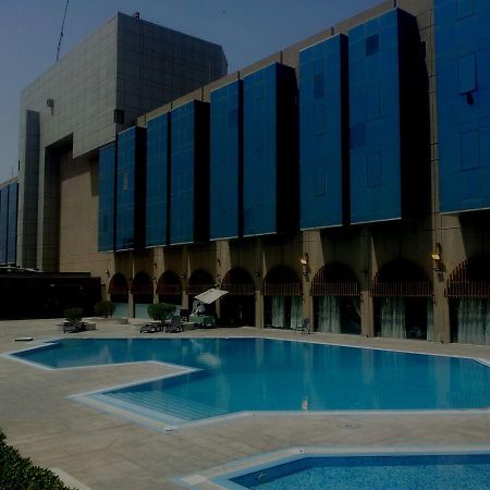 巴斯拉国际酒店 Basra 外观 照片
